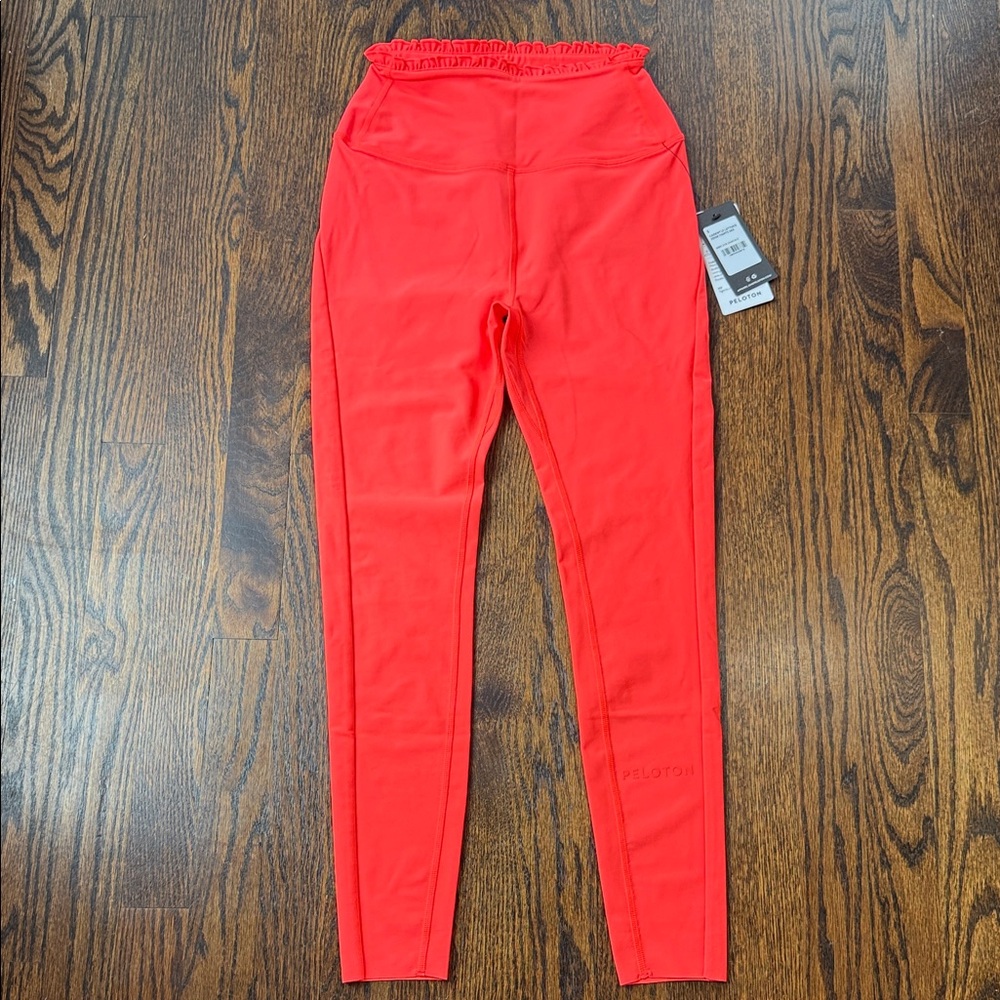 NWT Peloton Cadent Lettuce Edge Tights.  Women’s size small.